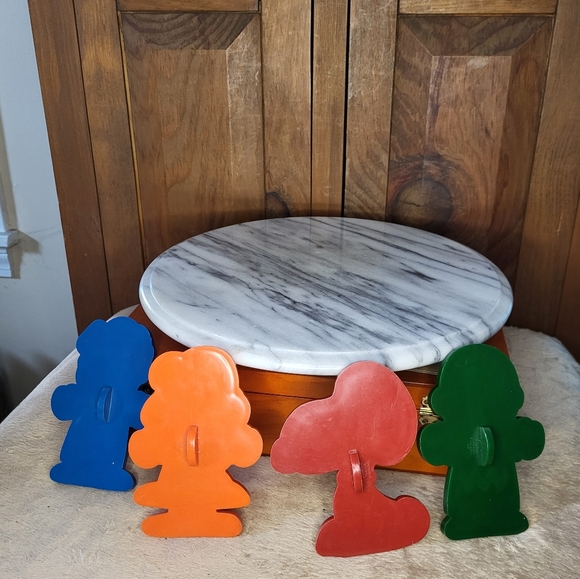 Peanuts Cookie Cutters - Picture 11 of 11